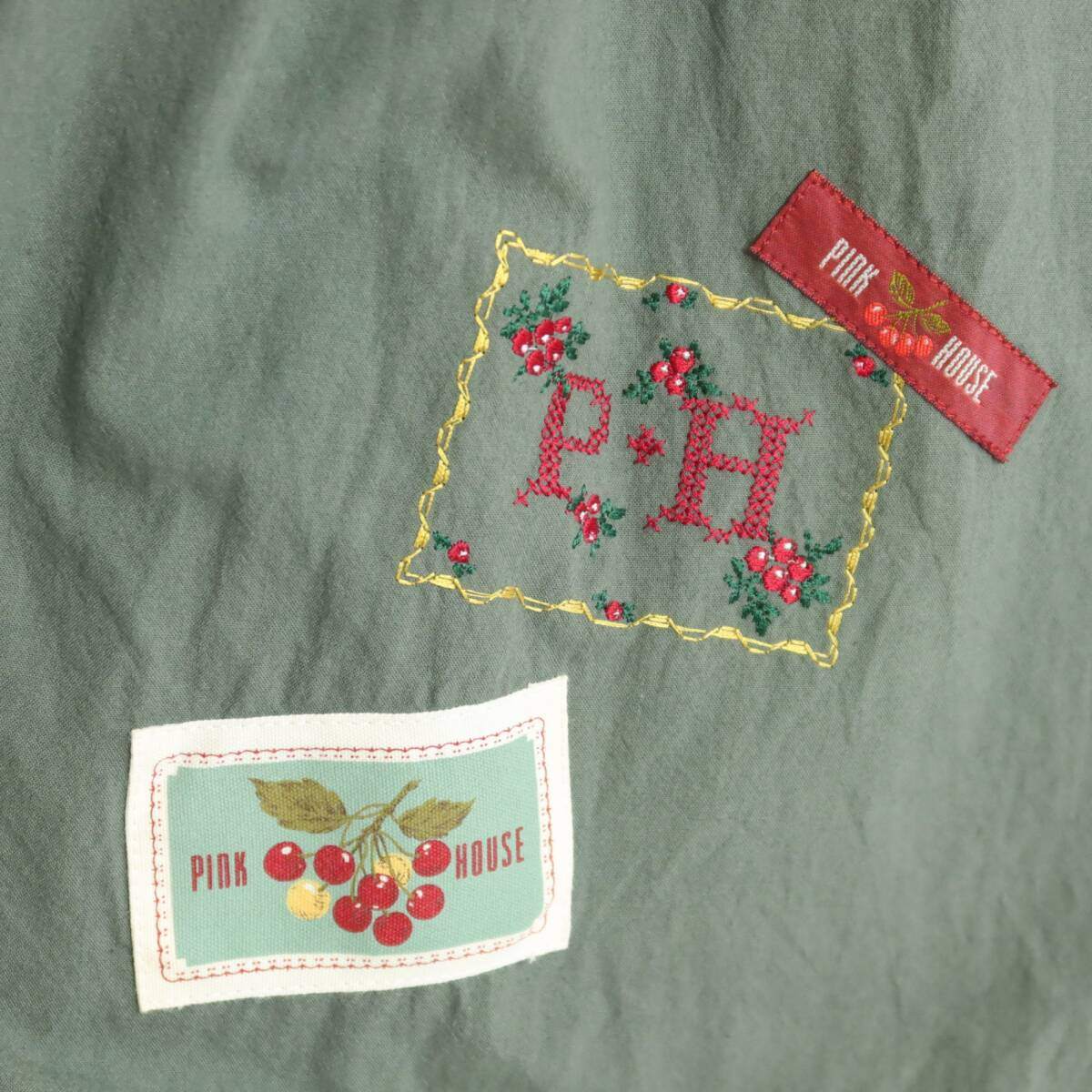 ピンクハウス★チェリー&ネーム刺繍♪ローンブラウス グリーン系 ふんわりフォルム 無地 薄手 z20280