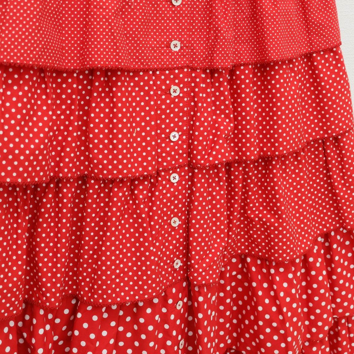 ワンダフルワールド カネコイサオ★豪華！かぶせ段々フリル♪ワンピース 赤系 前開き ドット柄♪薄手 z23245