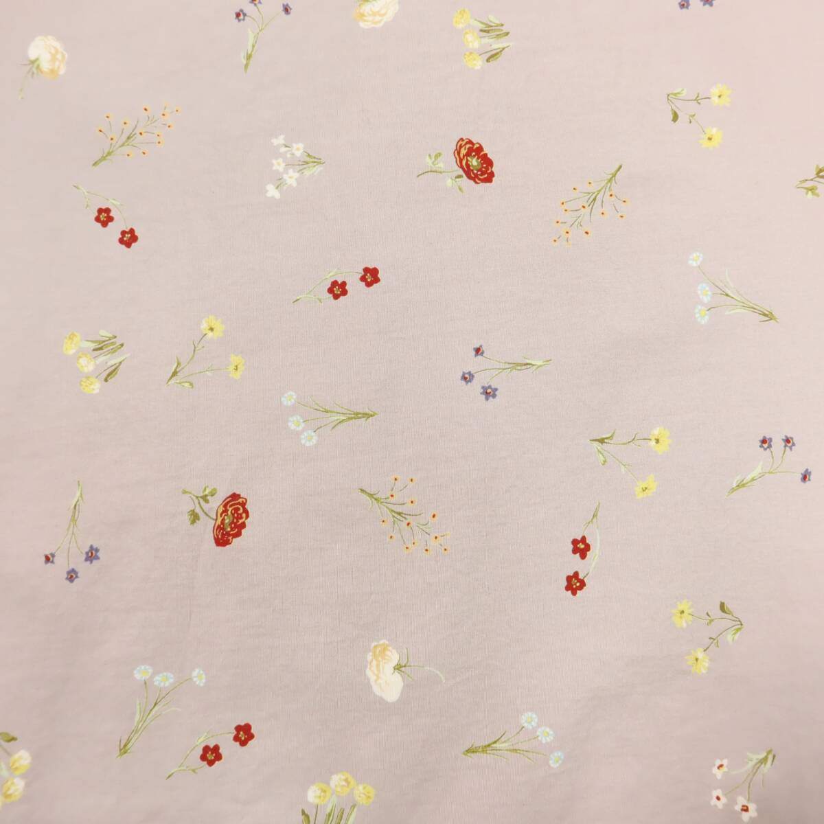 カネコイサオ★モチーフいっぱい♪ギャザースカート ピンク系 草花柄♪ティアードデザイン♪薄手 z19755