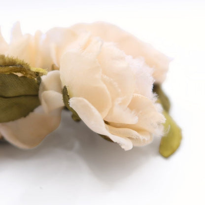 ピンクハウス系？★大人上品！薔薇のコサージュ 生成クリーム色系 ＊ko098