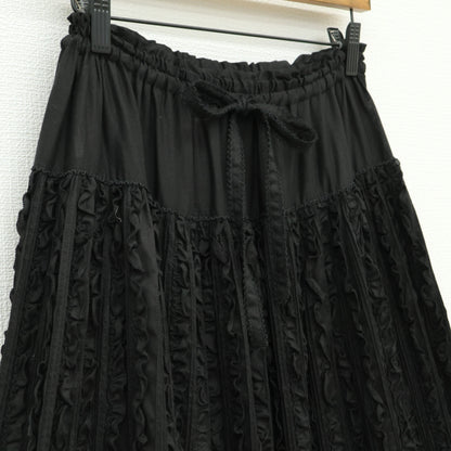 【極美品】ピンクハウス★びっしり縦フリル♪ローンギャザースカート 黒系 裾かぶせ段々&リボン♪z23280