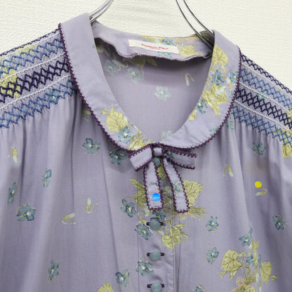 ワンダフルワールド★たくしあげデザイン♪繊細なスモッキング刺繍 半袖 ピコレース 前開きワンピース 紫系 z23320