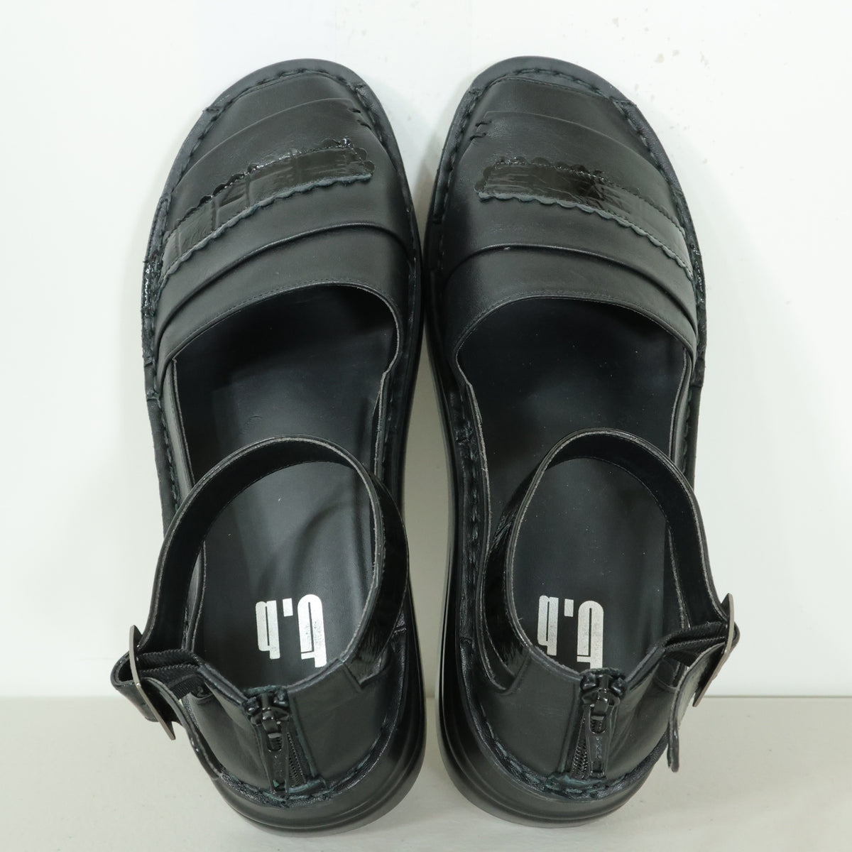 【美品】センソユニコ tb★個性的♪ストラップサンダル シューズ 黒系 24.5cm クッション性◎ sh185