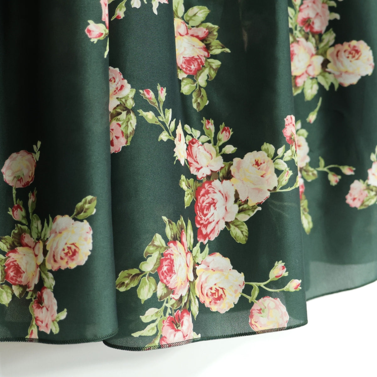 【美品】インゲボルグ★薔薇pt♪タック使いギャザースカート モスグリーン系 光沢あり♪薄手 z21478