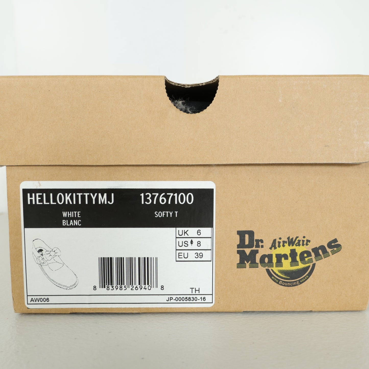 【希少】Dr.Martens×Hello Kitty★限定コラボシューズ トート・缶バッジ付 UK6(25cm前後) 白系＊sh166