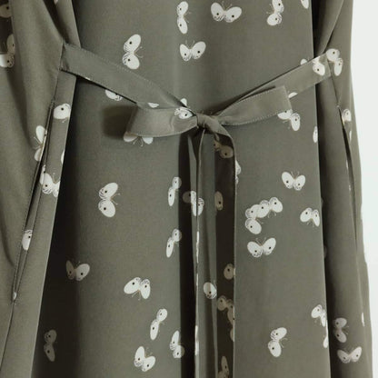 【美品】インゲボルグ★蝶々プリント♪ピンタックワンピース グレー系 ゆったりシルエット z14352