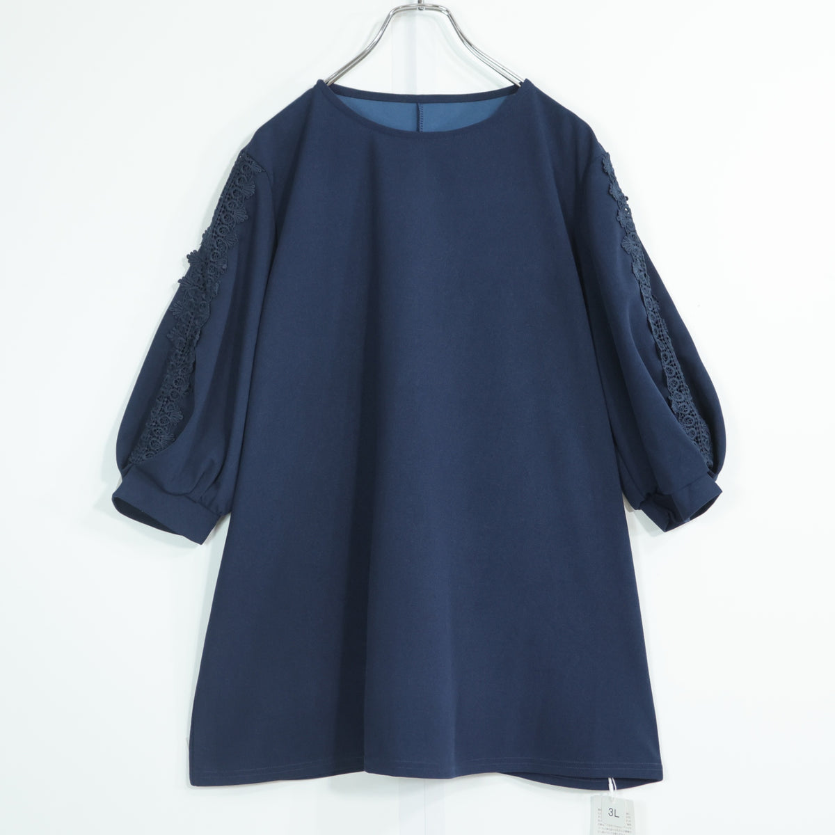 【新品タグ付！】(株)スクロール★透かしモチーフが可愛い♪五分袖カットソー 大きいサイズ3L ネイビー系 z22674