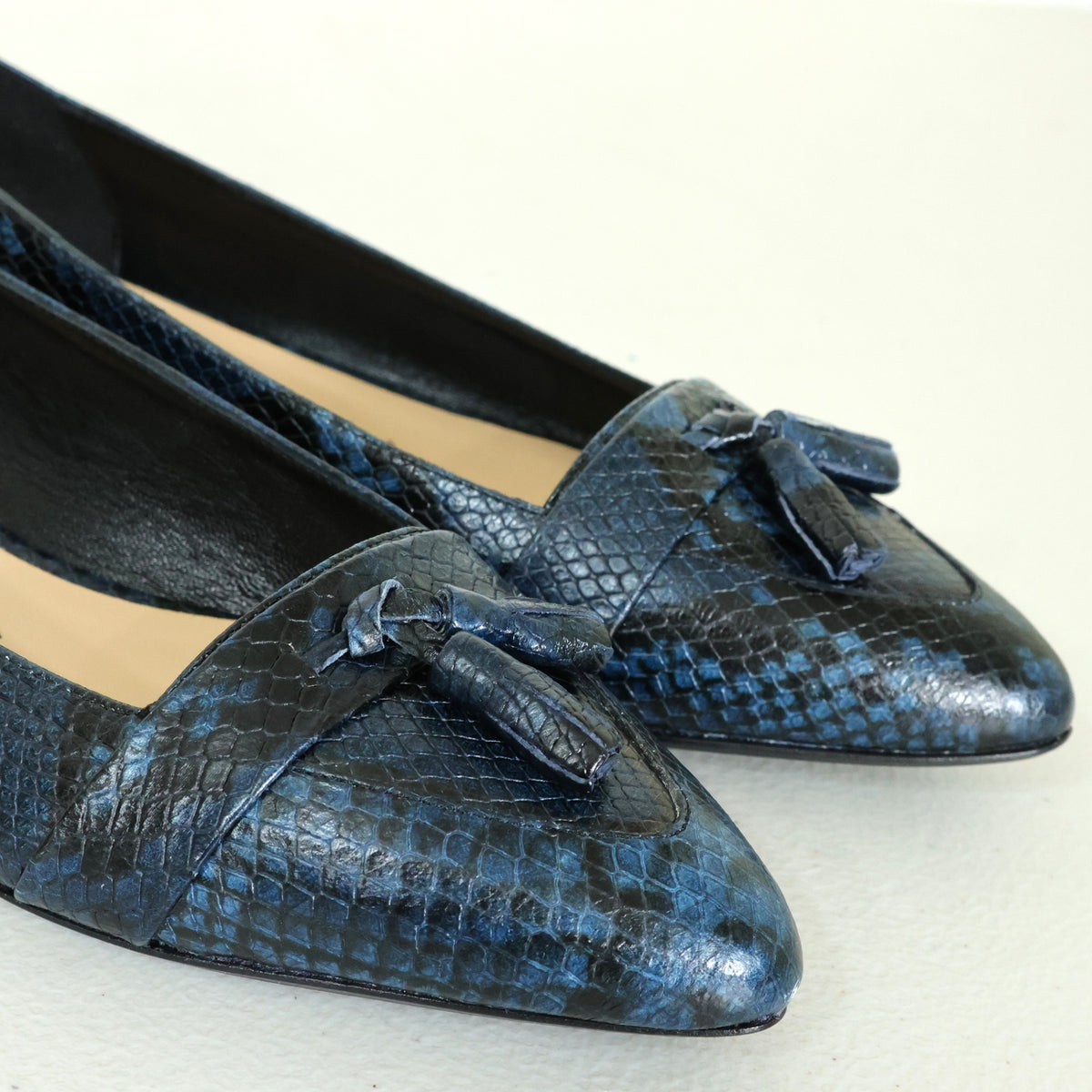 ファビオルスコーニ★タッセル付き♪フラットパンプス パイソン柄 大きいサイズ41 ブルー系 *sh217
