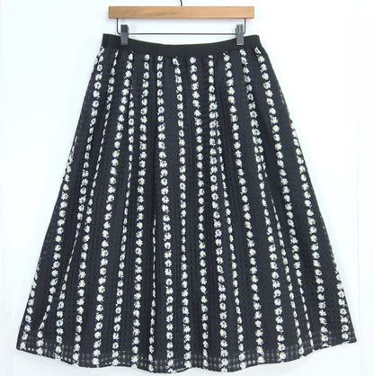 【美品】レリアン★涼しげ♪透け感が美しいメッシュ風スカート 大きいサイズ13+ 黒系 花柄 薄手 z20953