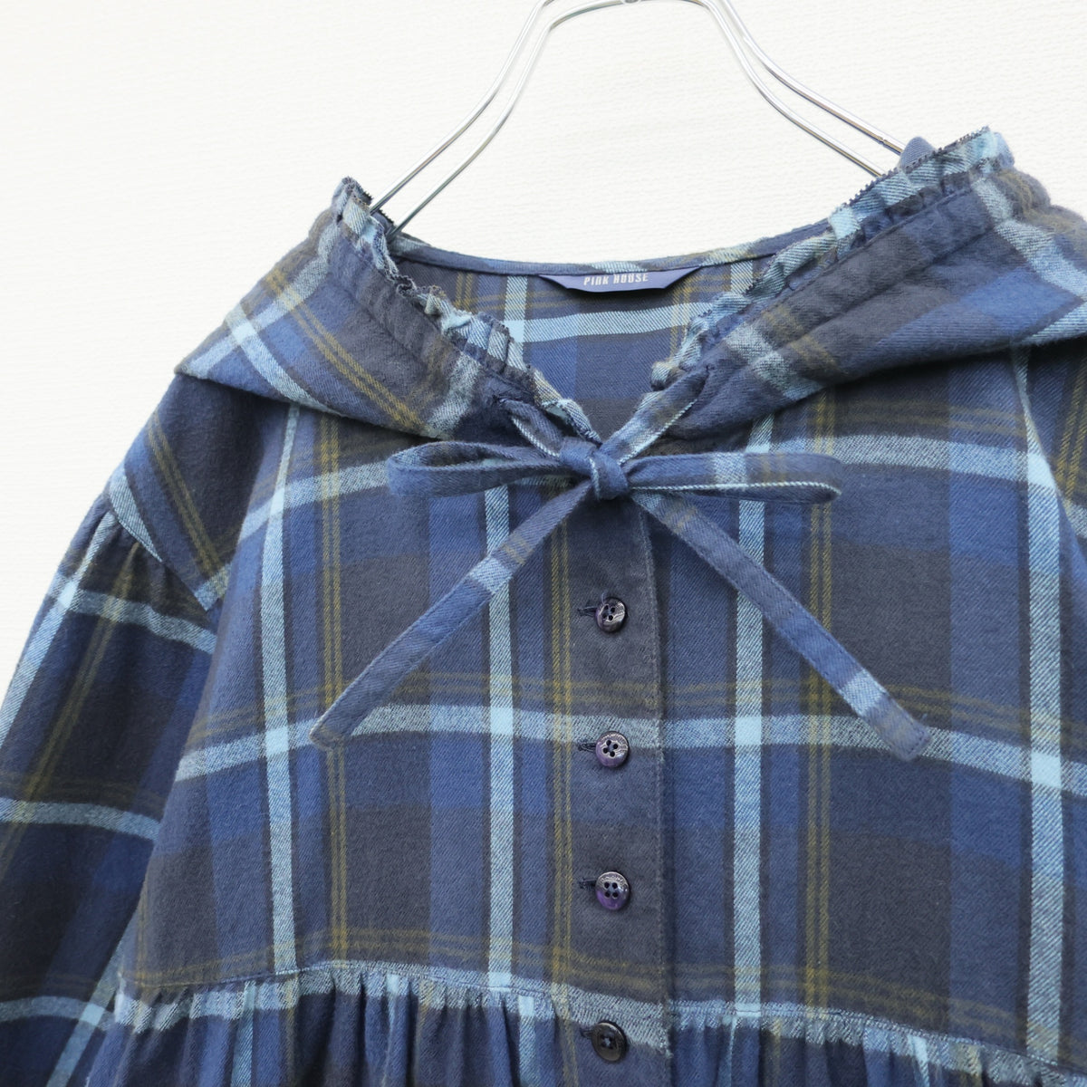 【美品】ピンクハウス★ふんわりあったか♪ネル素材の長袖フーディワンピース 前開き 紺系 オリチェ柄♪z23536