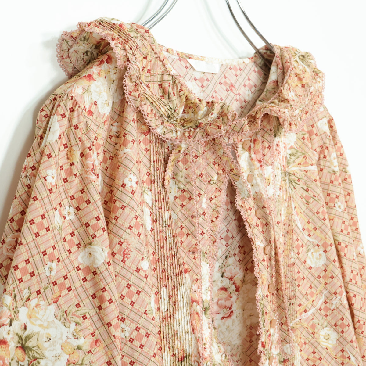 【美品】ピンクハウス★フェイバリットブーケpt♪ローンブラウス フーディ ピンク系 前開き たっぷりフリル♪z22909