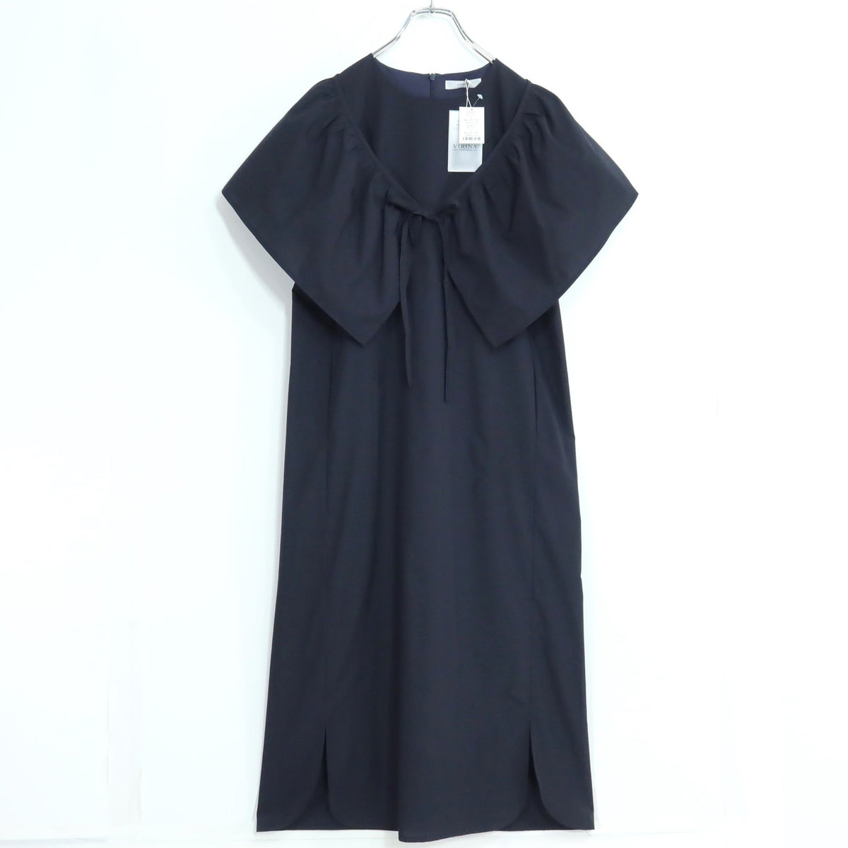【美品】VIRINA ヴィリーナ★ケープ付き半袖ワンピース サイズXS 濃紺系 ドレープ感たっぷり♪総柄 z19779