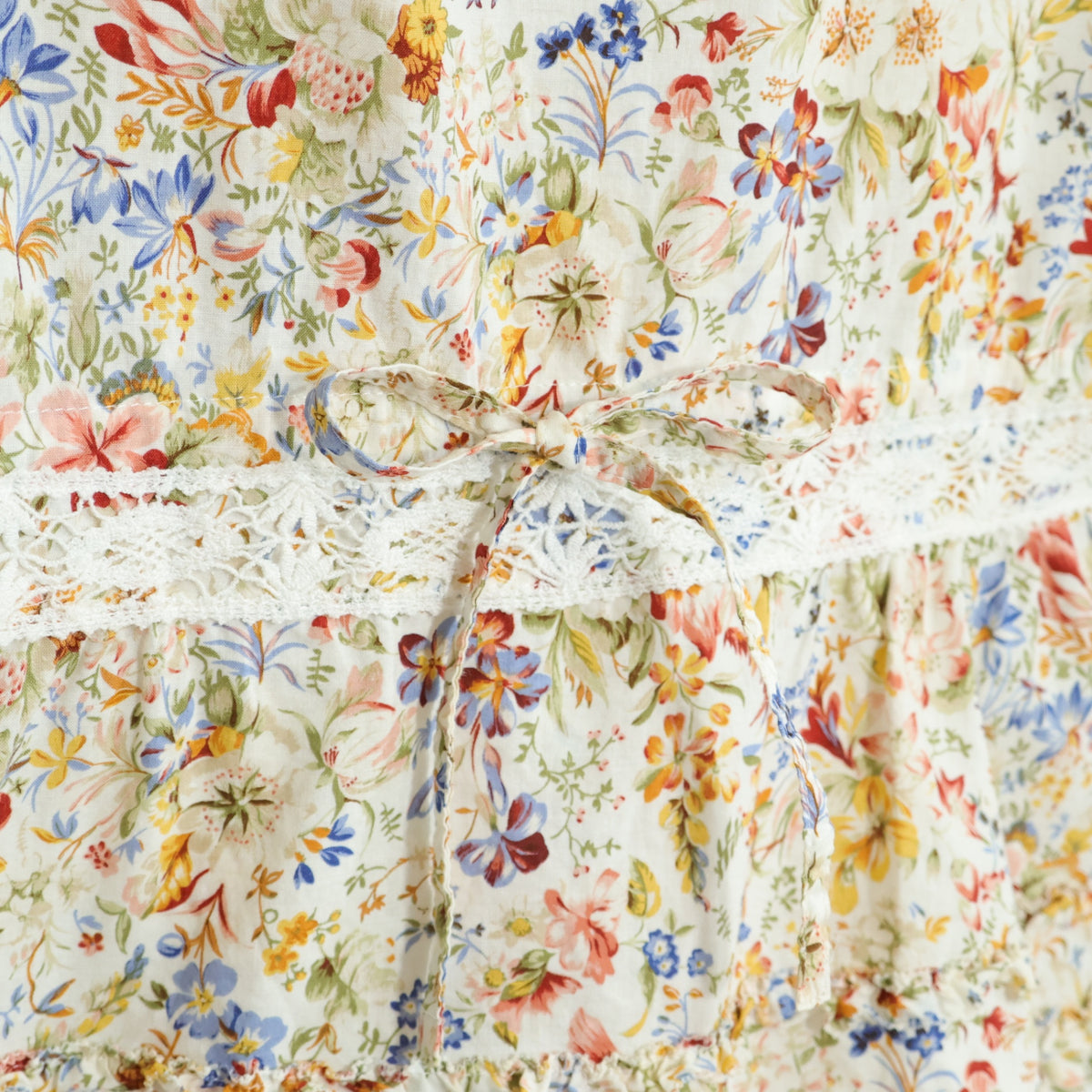ピンクハウス★カラフル♪花柄ノースリーブブラウス サイズM ミックス系 前開き レース&フリル♪薄手 z22045