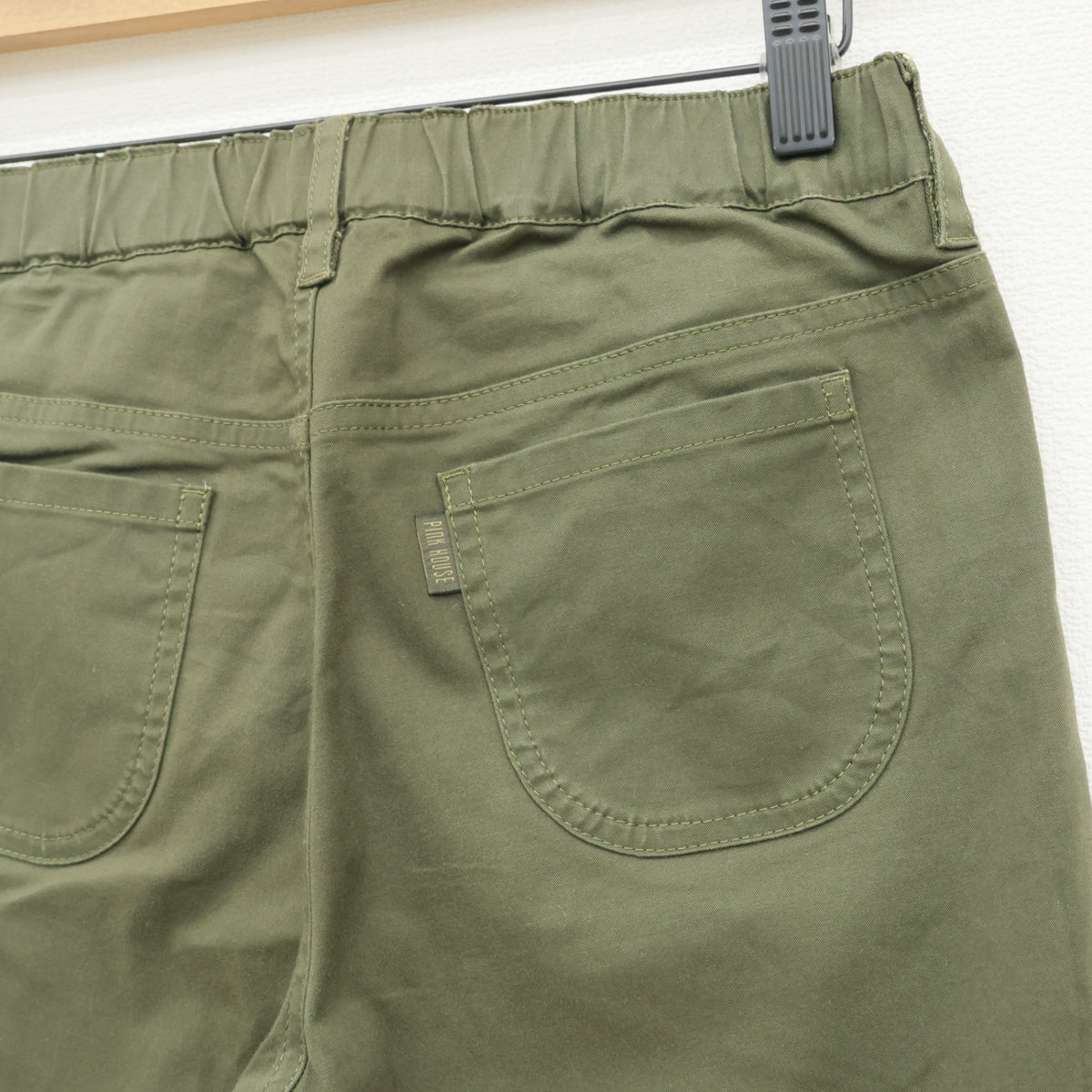 ピンクハウス★裾のレース付きフリルとリボンが大人可愛い♪ クロップドパンツ カーゴパンツ サイズ3(M) カーキグリーン系 z23204