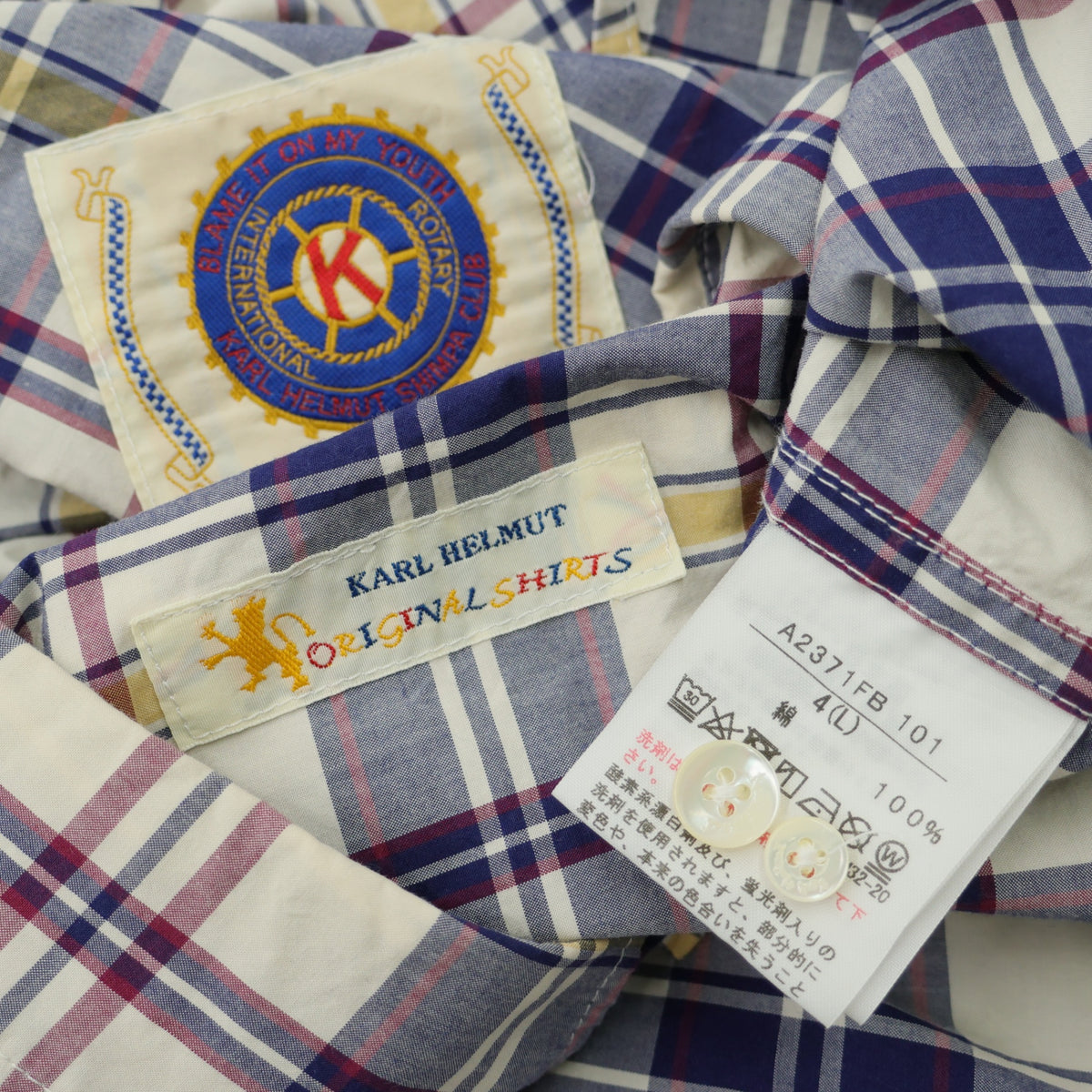 カールヘルム★ワッペン使いが目を惹く♪ チェック柄 半袖ボタンダウンシャツ サイズ4(L) 紺・アイボリー系z23216